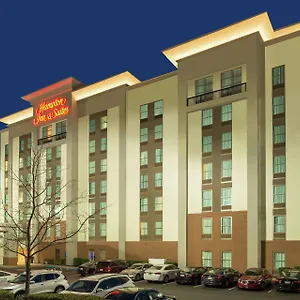 https://hampton-inn-suites-charlotte-arrowood.1sthotelscharlotte.com